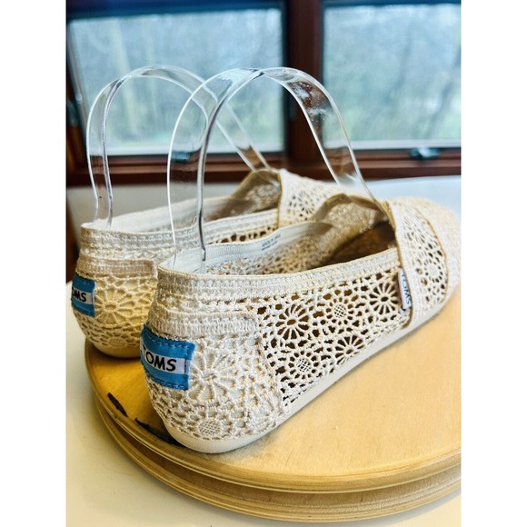 TOMS Cream Crochet Classic Canvas Alpargata Slip On Shoes Size 7.5 Women’s - Picture 4 of 5